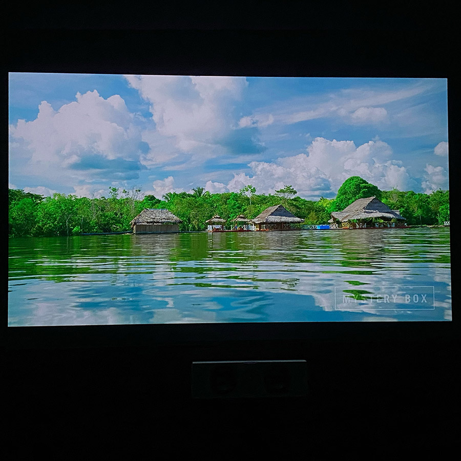 Cinematic feel by ultra high contrast projector screen paint
